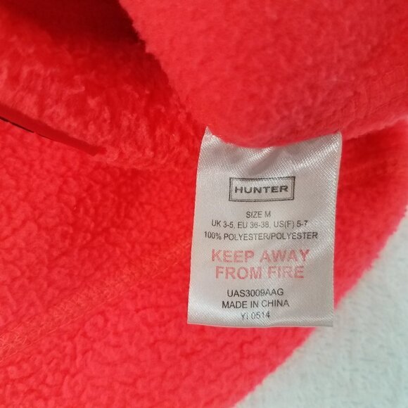HUNTER Size M 5-7 Fleece Boot Sock Liners in Pink / Coral Red  Good pre-owned co - Picture 4 of 5